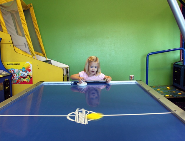 [airhockey925201055453PM3.jpg]