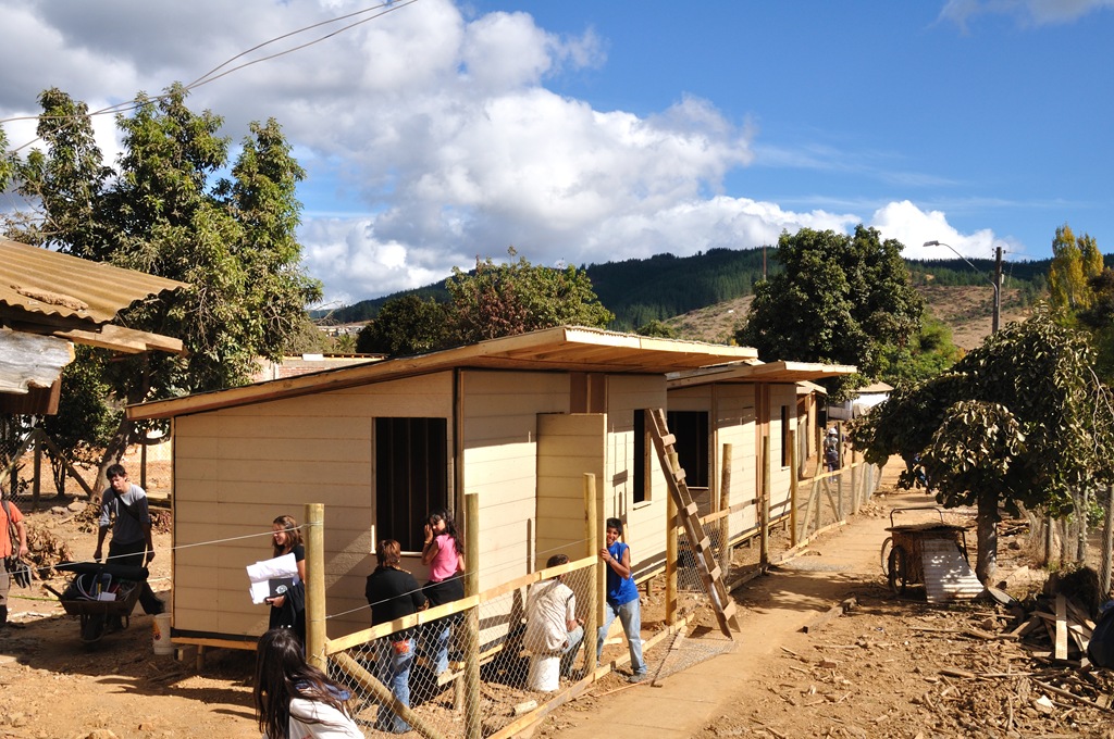 [5b.-Escuela-de-Arquitectura-UC4.jpg]