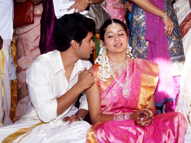 [sangeetha-krish-marriage-wedding-reception-stills-30[3].jpg]
