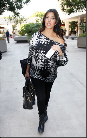 Kourtney Kardashian Baby Shower 01 Kourtney Kardashian Baby Shower 01