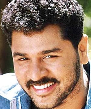 [Prabhu_Deva_300[2].jpg]