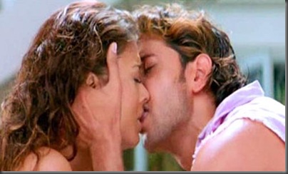 03 Bollywood hot kisses