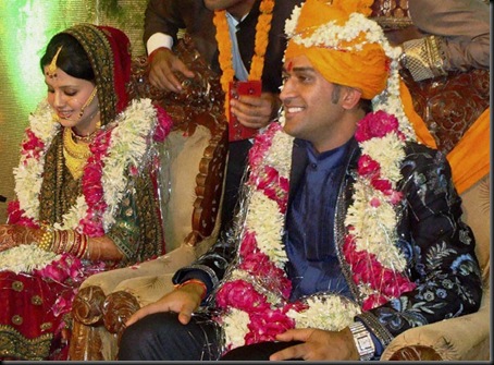 Dhoni Wedding Pics, Dhoni Sakshi Marriage Pictures
