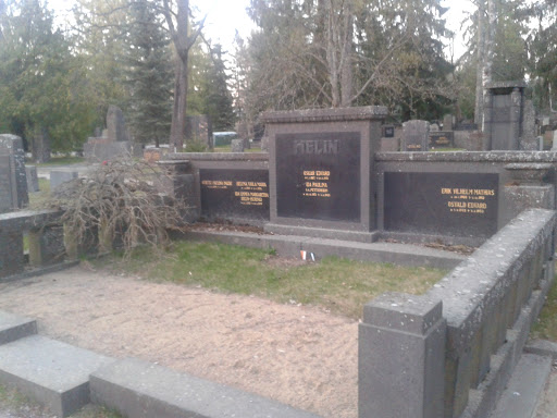 Helin Family Grave
