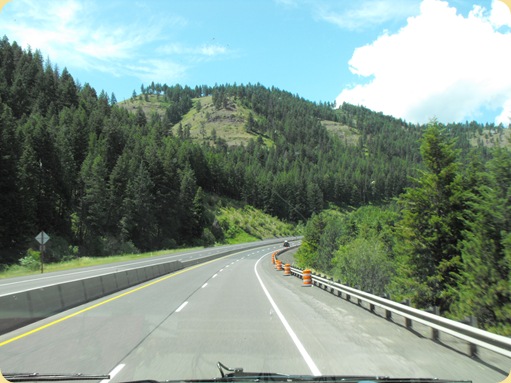 Drive to Emigrant Springs State Park, OR 325