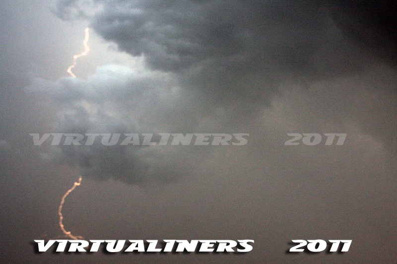 [SCEL_V240C_0054-Thunder[2].jpg]