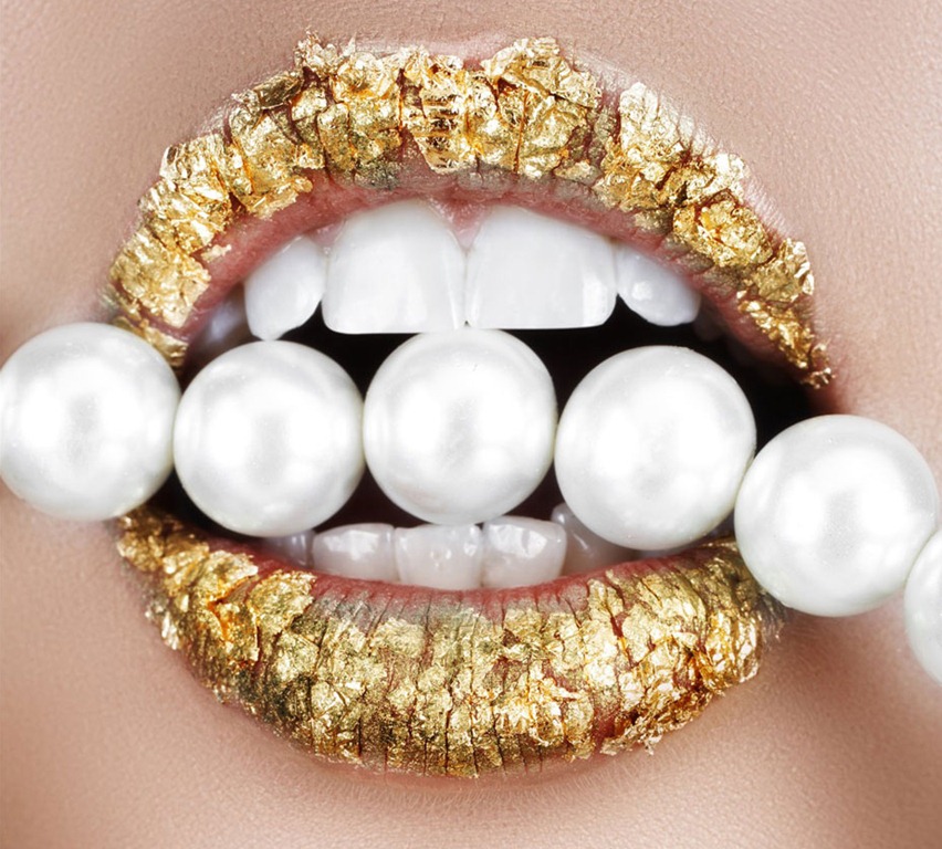 [golden-lips[9].jpg]