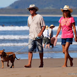 Typische Ozzies am Seven Mile Beach