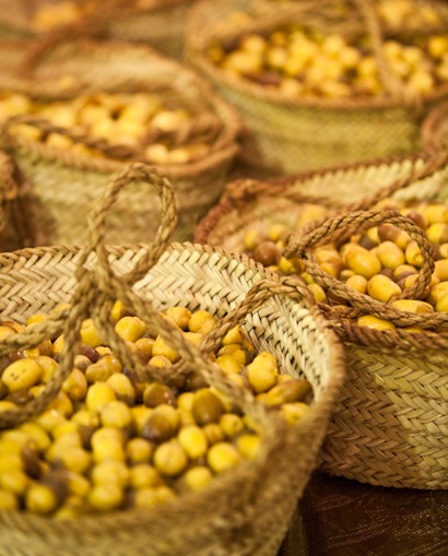 Dates in Baskets-2