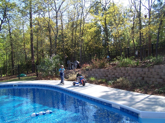 [Easter Sunday and the Zoo 002[2].jpg]