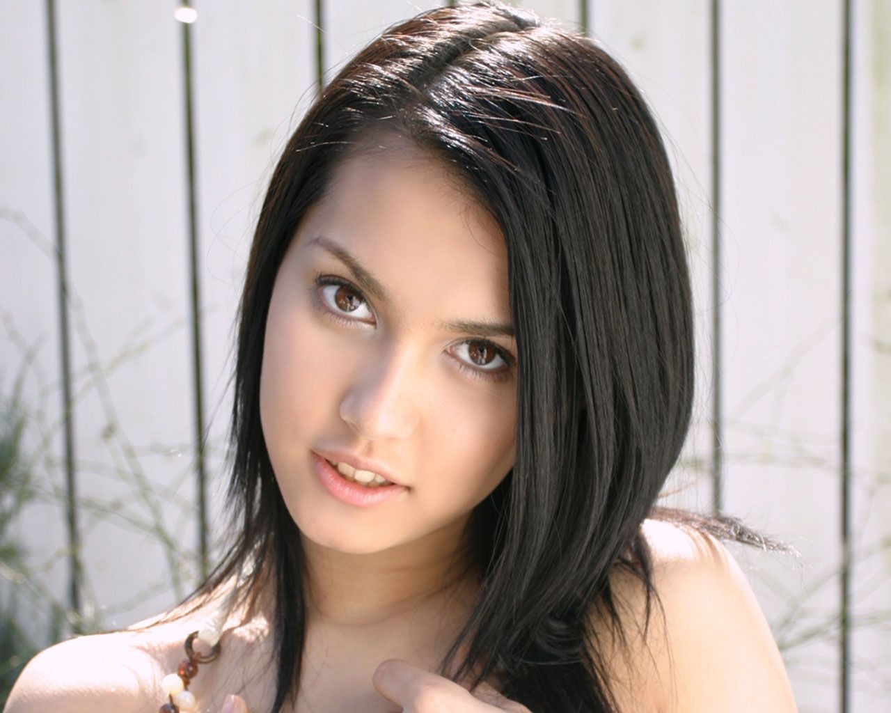 [Maria Ozawa Desktop Wallpapers 1280x1024 (1)[2].jpg]