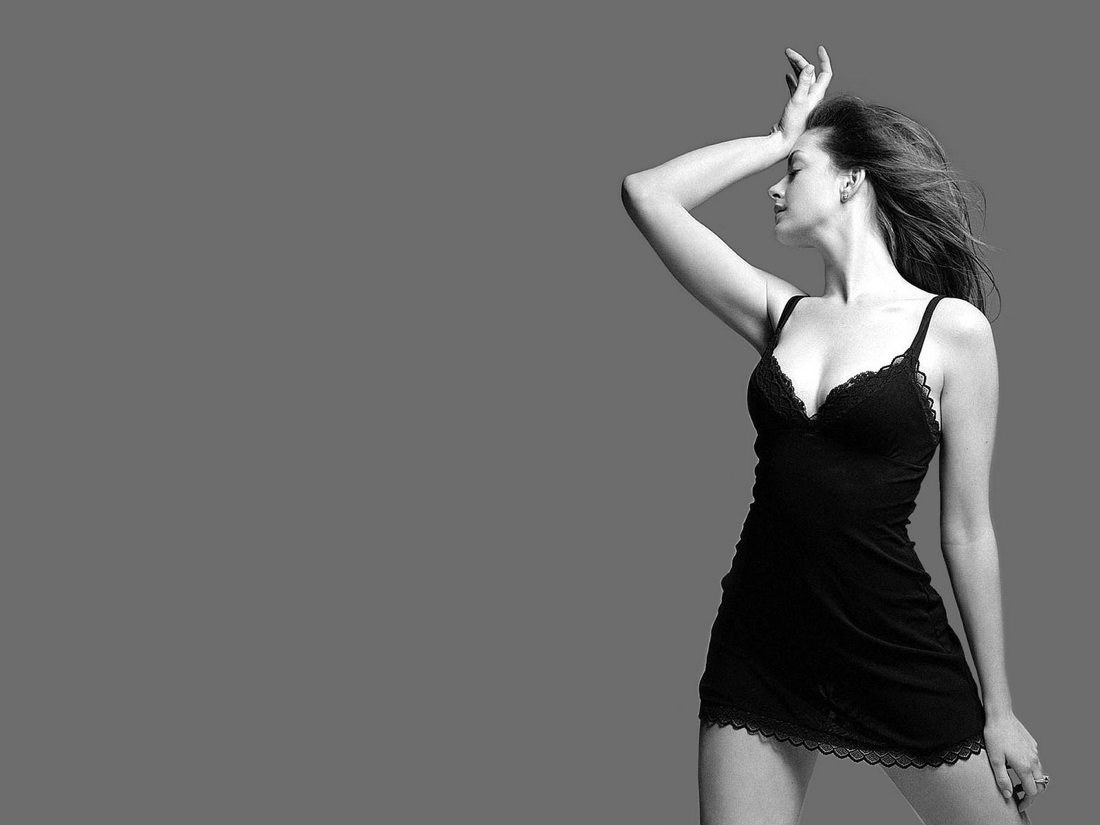 [Anne Hathaway 57 1600x1200 unique desktop wallpapers[2].jpg]