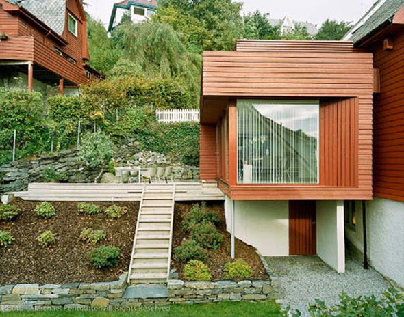 comfortable house design with garden