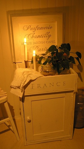 [Kommod Parfumerie Chantilly[5].jpg]