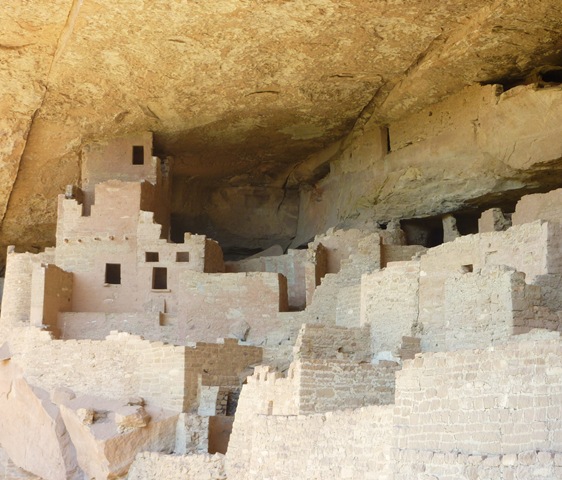 [Mesa Verde Cliff Palace 3[1].jpg]