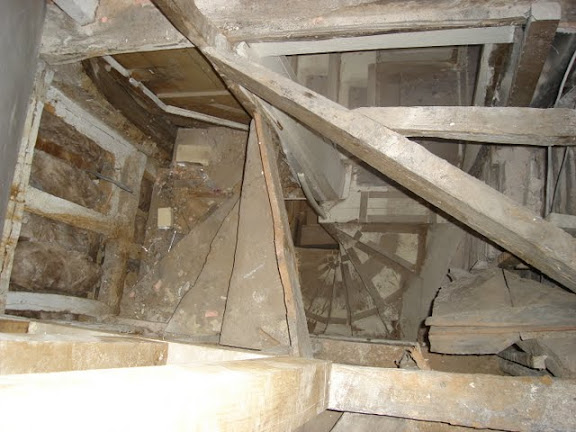 2nd%20Floor%20Existing%20Side%20Stair%20With%20View%20Of%201st%20Floor%20Stair.JPG