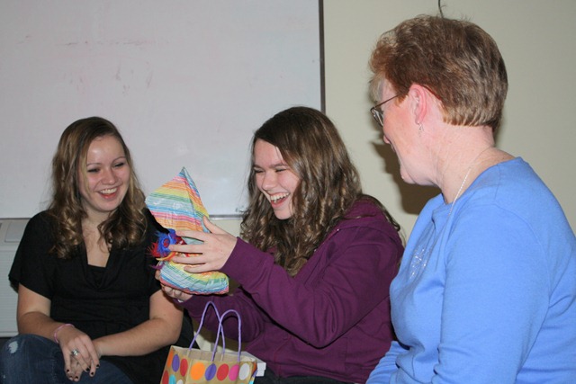 [December 2010 210[4].jpg]
