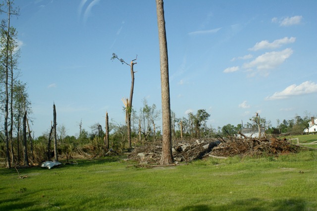 [TornadoApril201104911.jpg]