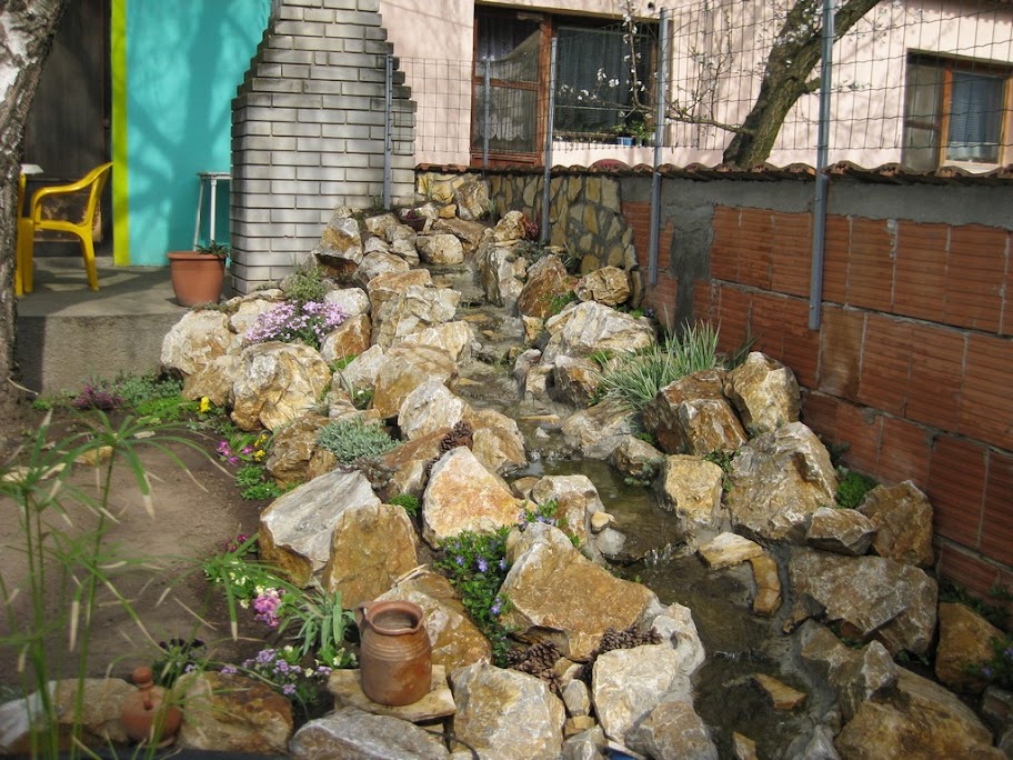 kamena bašta i reka