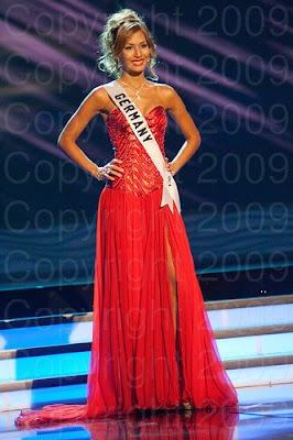 alemanha1 Miss Universo 2009: Inspirações para vestidos de madrinha e noiva