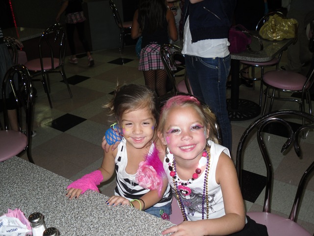 [Oct. 2009 093[2].jpg]
