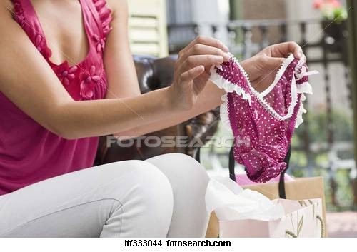 [panty shopping1[6].jpg]