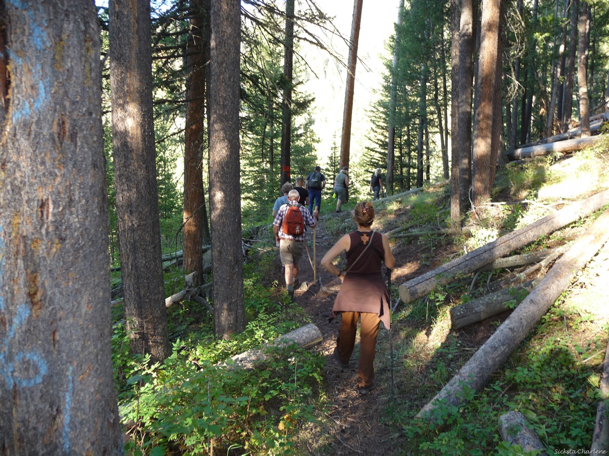 [Charlenes hike pics_20090820_021[3].jpg]