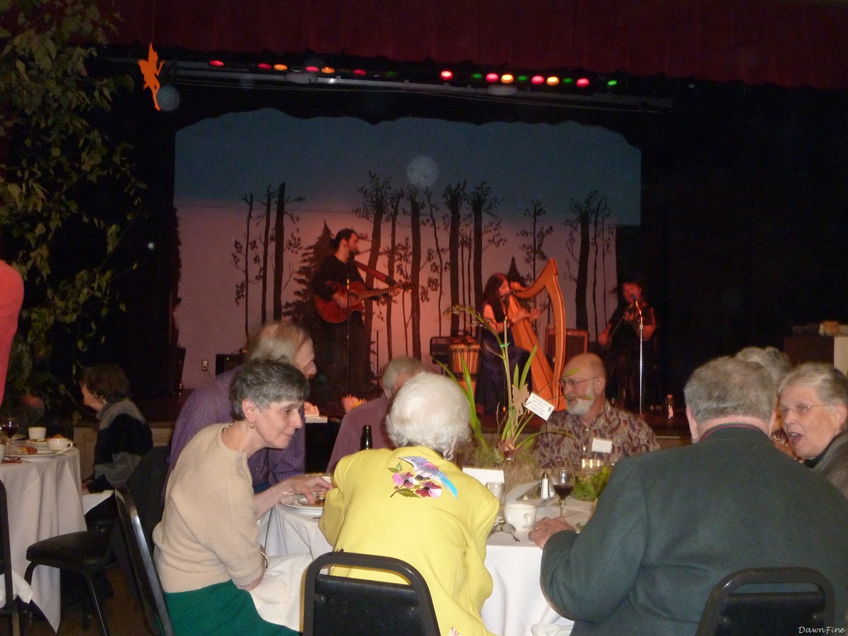 [mushroom festival_20091016_023[2].jpg]