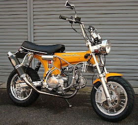 Foto Unik : Modifikasi Motor Honda Moped Foto Unik : Modifikasi Motor Honda Moped