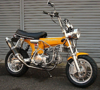 Foto Unik : Modifikasi Motor Honda Moped