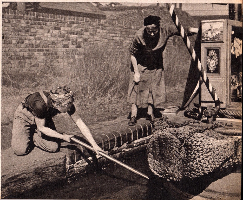 [illustratedmag32.jpg]