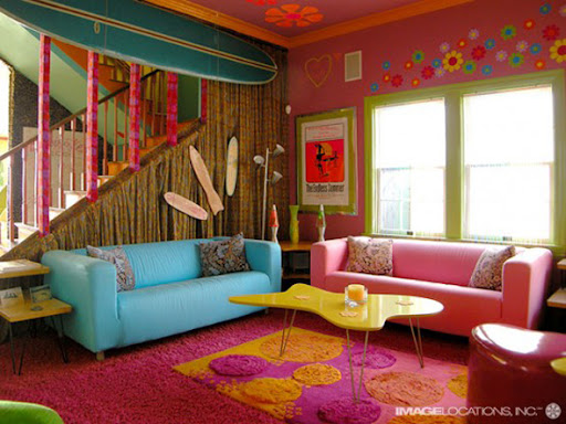 beach house decor. extremely colorful each house