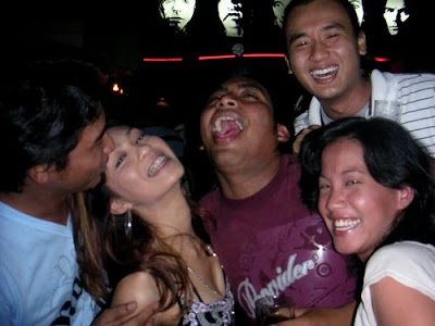party tak diambil kira sebab masih ada awek dalam tu… eheks