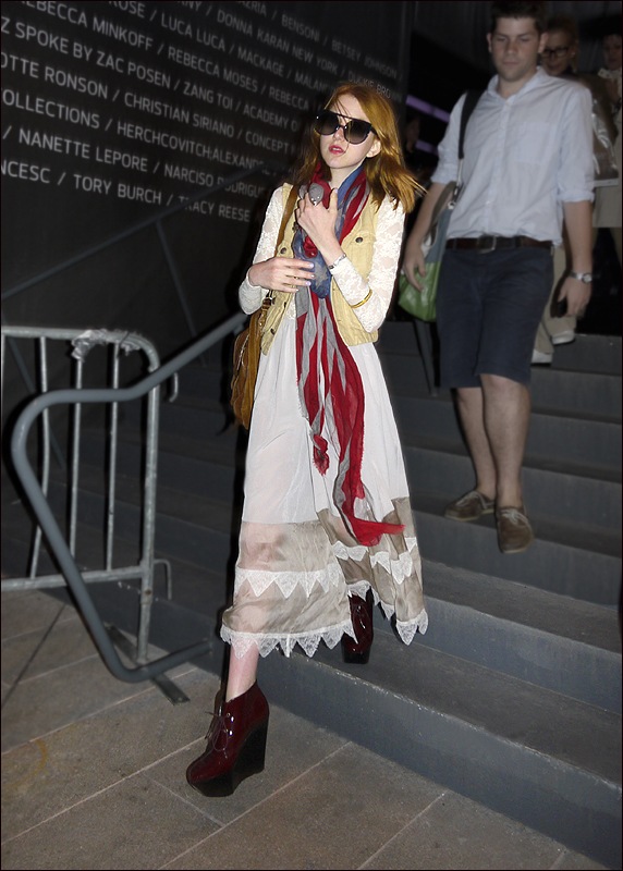[w purple platform wedge ankle boots long cream dress scarf vest big sunglasses[2].jpg]