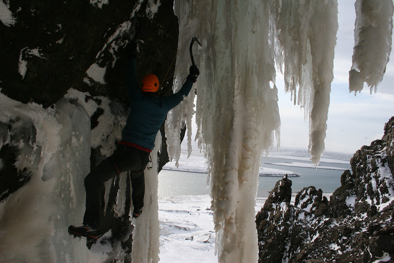 Iceclimbing