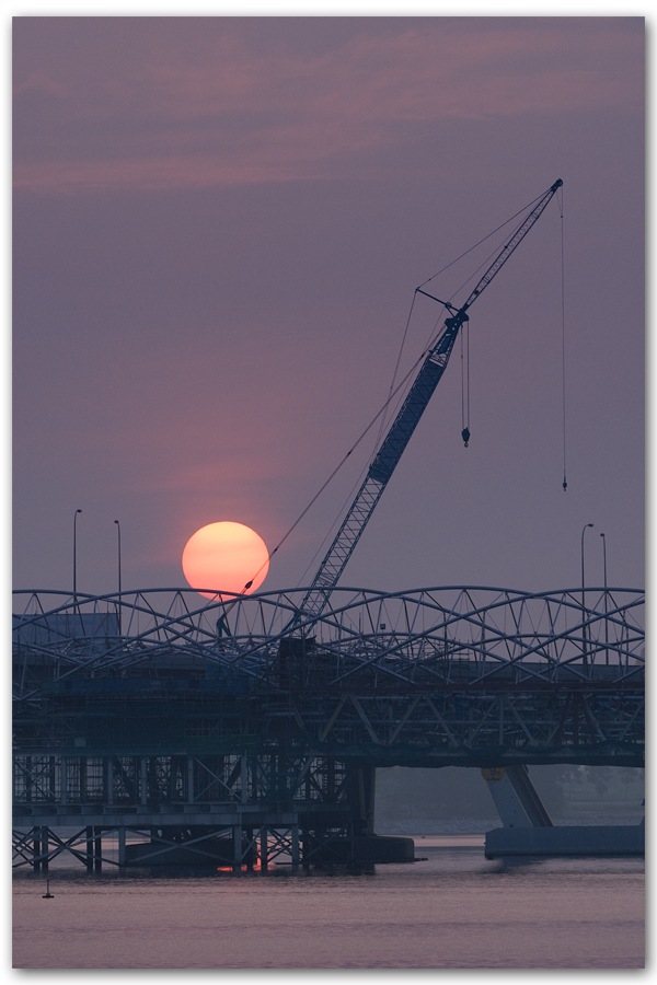 [crane-sunrise[6].jpg]
