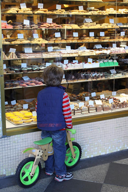 little boy_cake shop_acland street_st kilda_melbourne_Australia