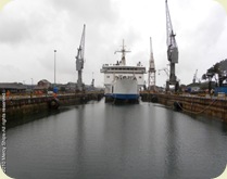 AFM sailing into the drydock port