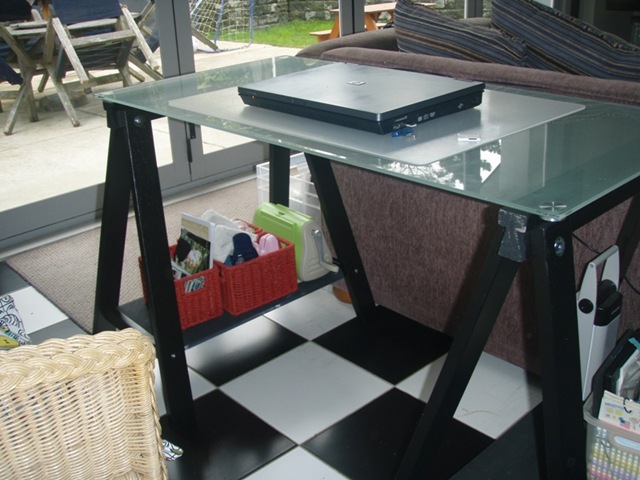 [new desk[7].jpg]
