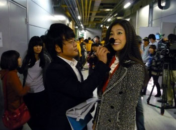รูปภาพในกองถ่ายละครเรื่อง You’re Beautiful