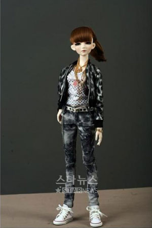 พบกับตุ๊กตา 2NE1 ในงาน Seoul Doll Fair