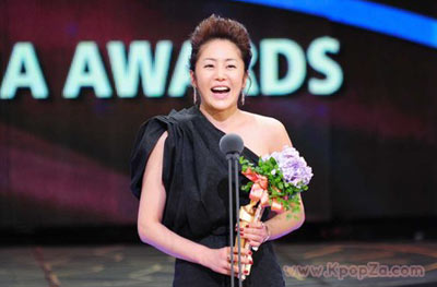 Go Hyun Jung คว้าแดซางในงาน Drama Awards ของสถานี SBS ปี 2010