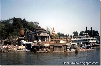 Fantasmic! Construction