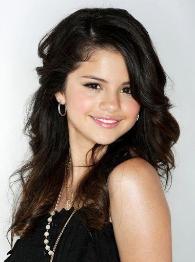 selena gomez everyday outfits. dresses selena gomez hot