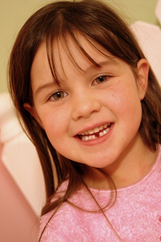 [KyliesLostTooth-1[2].jpg]