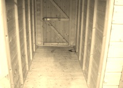 Empty_shed