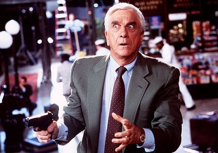 [leslie-nielsen1[3].jpg]