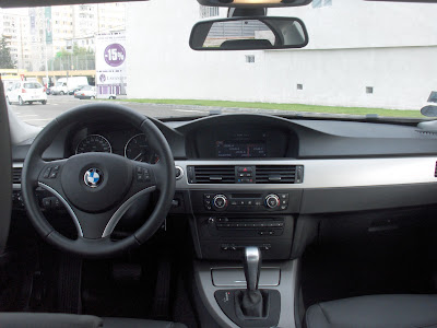BMW 320d negru interior