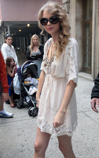 taylor-swift-051510-11.jpg