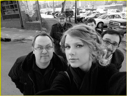 taylor-swift-new-pictures-05.jpg